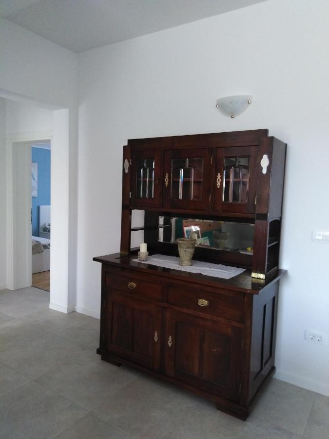 Vila Dubravka - Schoen Und Komfortabel Inmitten Von Olivenbaeumen Und Weinbergen Mit Whirlpool Valtura Ngoại thất bức ảnh