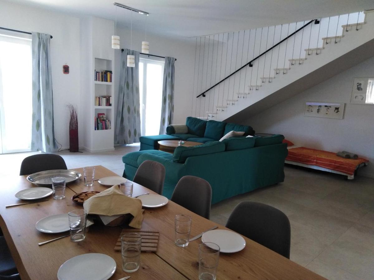 Vila Dubravka - Schoen Und Komfortabel Inmitten Von Olivenbaeumen Und Weinbergen Mit Whirlpool Valtura Ngoại thất bức ảnh